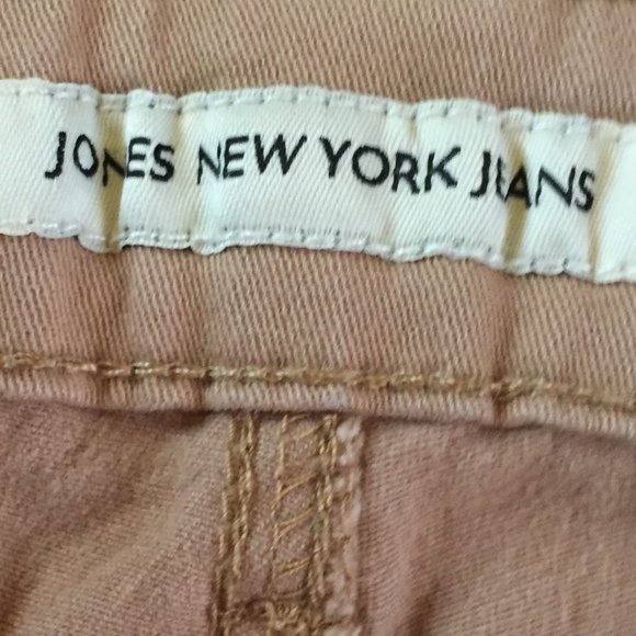 Pants - Picture 4 of 7